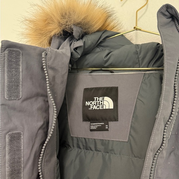 The North Face Women's Dark Gray Parka - Picture 5 of 8